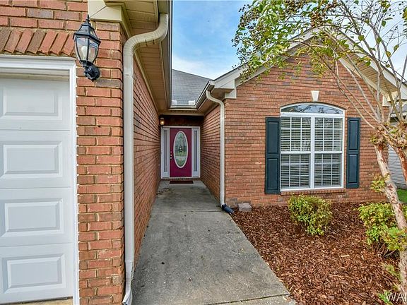 3rd image of 2428 Alexander Dr