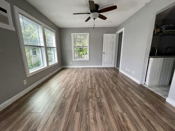 107 Washington St #5