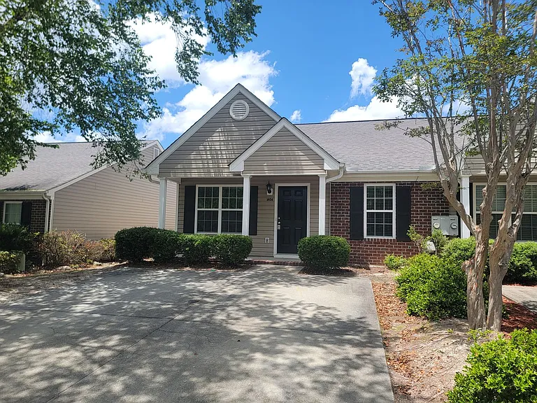 1406 Anna Way — Photo 1