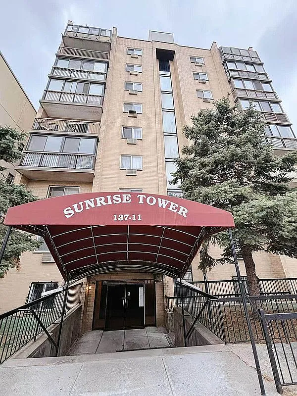 13711 32nd Ave APT 2N photo 1