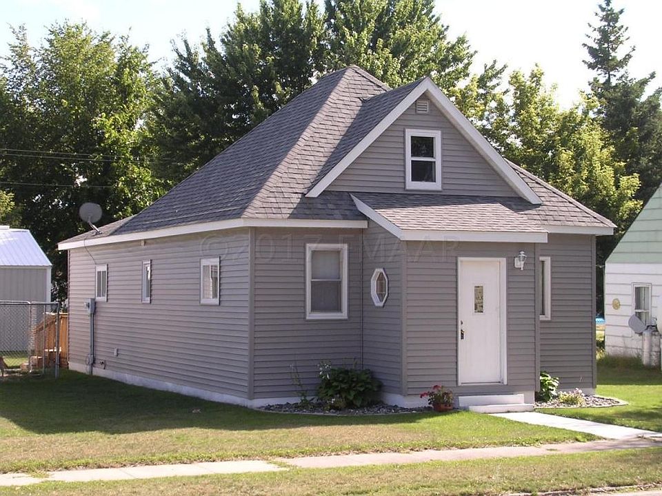 1st image of 108 Lincoln Ave NE