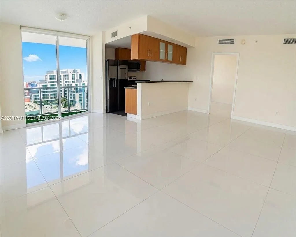 23 Biscayne Bay Condo — Photo 4