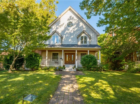 315 Thorn St, Sewickley, PA 15143