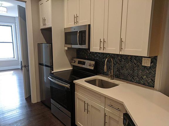 3rd image of 420 E 148th St APT 2E