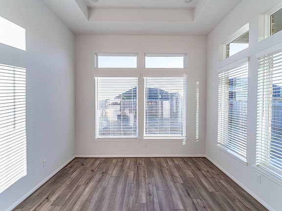 4th image of 23128 Chablis Dr
