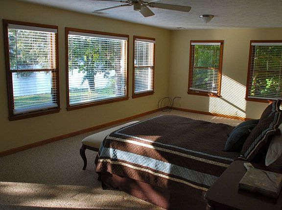 4th image of 87 Lee Road 793