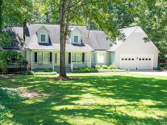 2nd image of 109 S Deerfield Cir