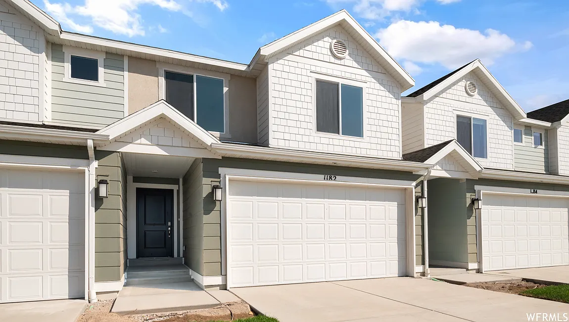 Stock photo for reference - 882 E Lubber Ln