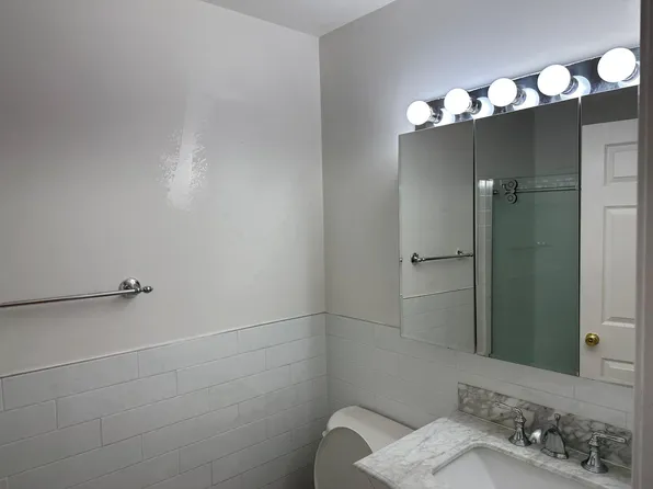 8911 Riverside Place image 7 of 37