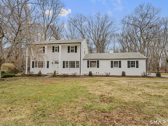 2nd image of 87 Colony Road