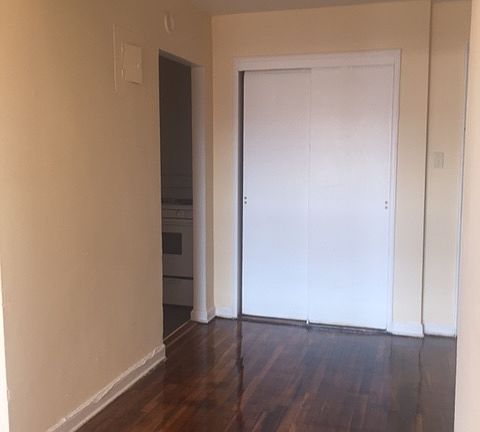 3rd image of 9406 34th Ave APT 6J