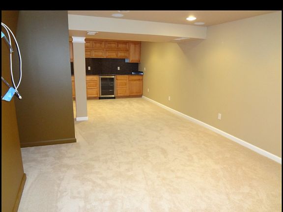 2nd image of 1669 Wimbledon Dr #7