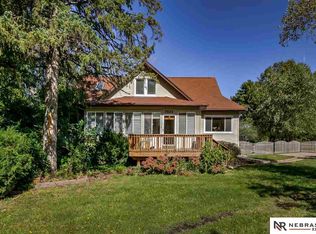 7824 Keystone Dr, Omaha, NE 68134