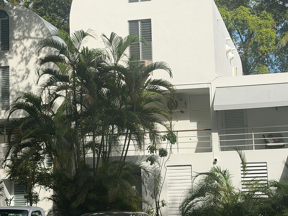1st image of 145 Avenida Hostos