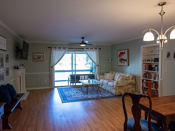 2nd image of 10354 Carrollwood Ln APT 197