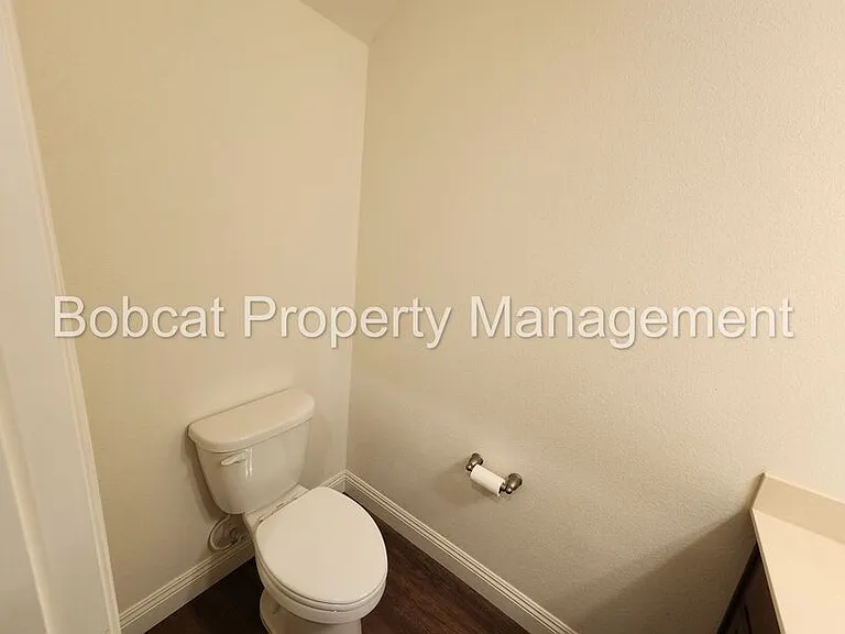 1234 Saltern Dr — Photo 4