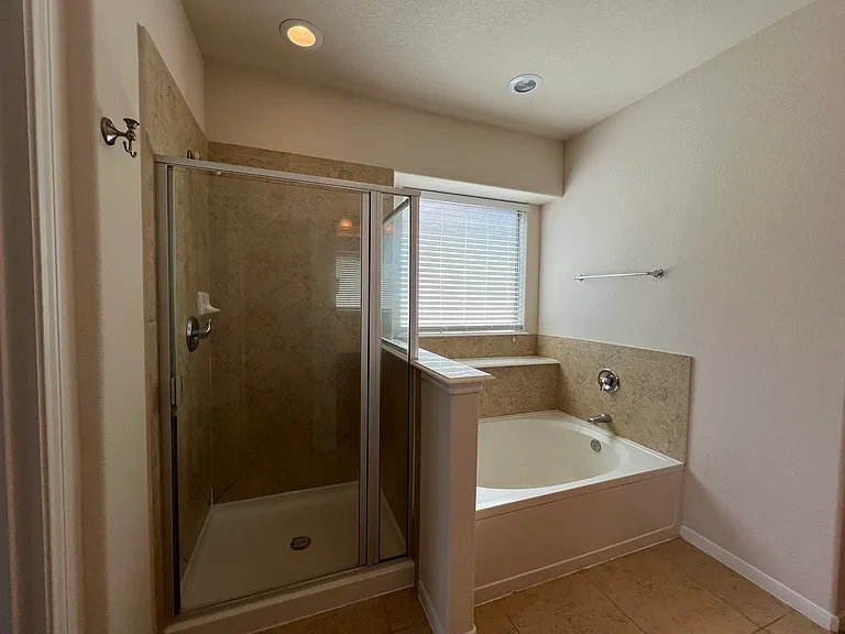 25411 Lisburn Dr — Photo 18