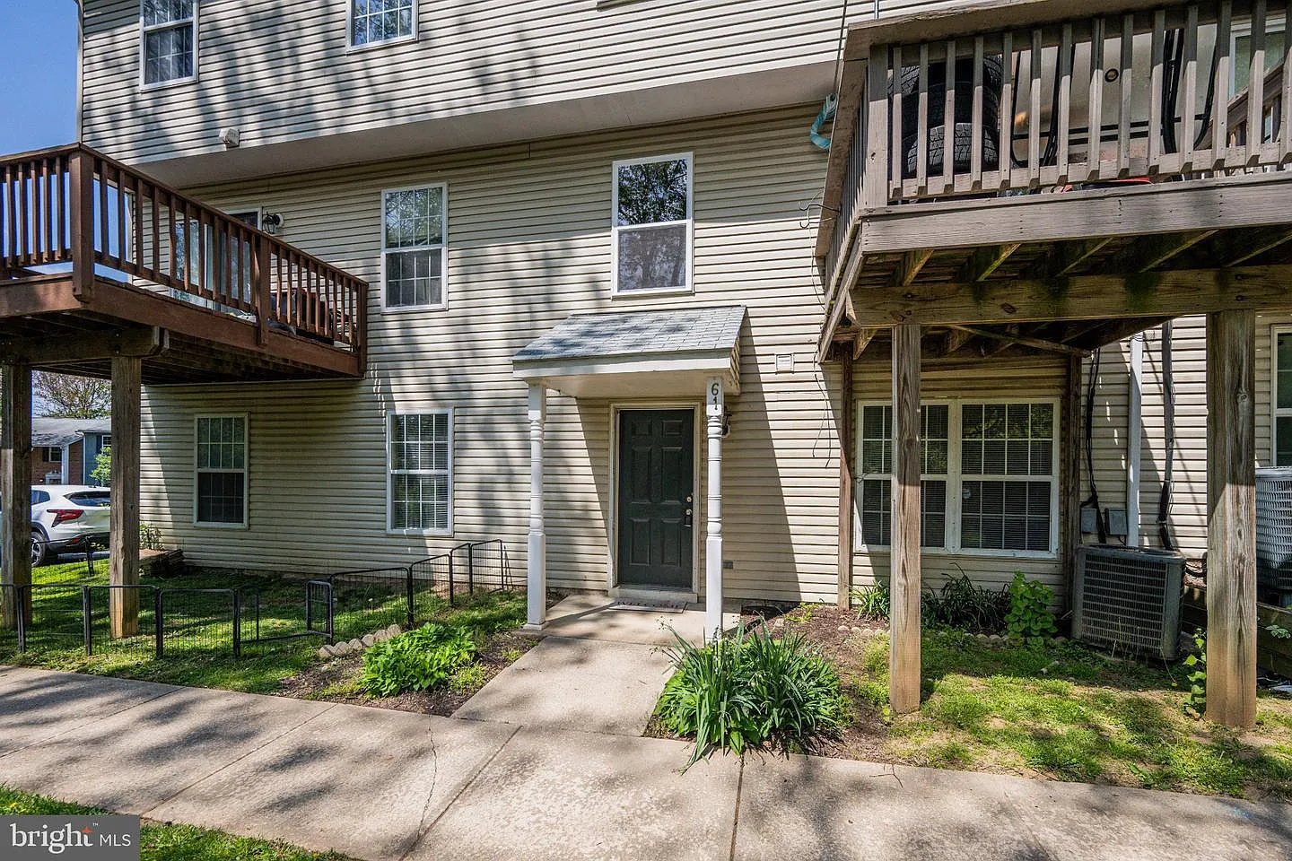 2 bed, 1120 sqft, $1,800 — Photo 2