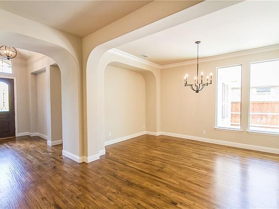 5th image of 4221 Pearl Crescent Ln