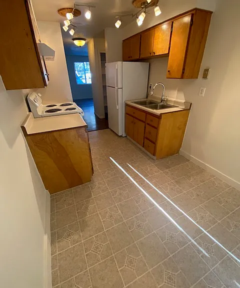 12430 SW Ash Ave #1 — Photo 5