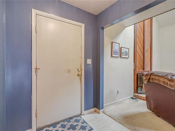 4th image of 604 Tompkins Ave APT D16