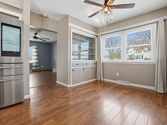 Open Kitchen to Living Room