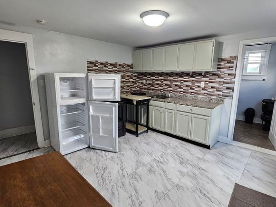 1st image of 30 Chapel St #B-b-2b