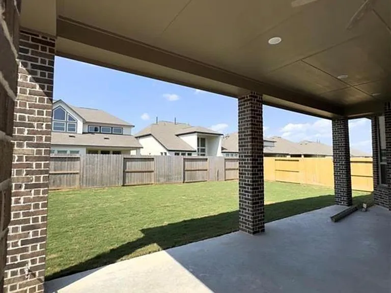 30518 Cheyenne Place Ct — Photo 12
