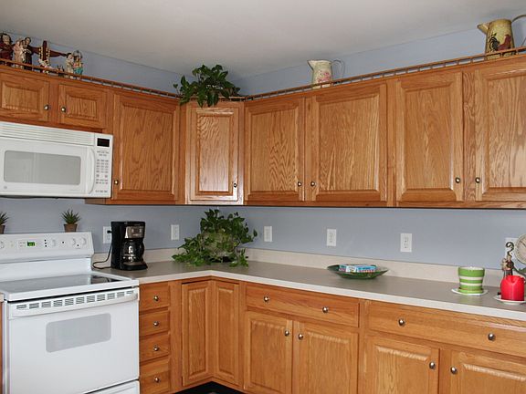 5th image of 25 Van Buren Ave #5-B3