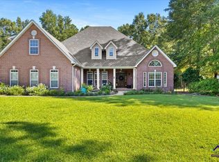 102 Seven Pines Ct, Perry, GA 31069