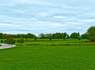 23303 N Enclave Rd, Lake Barrington, IL 60010