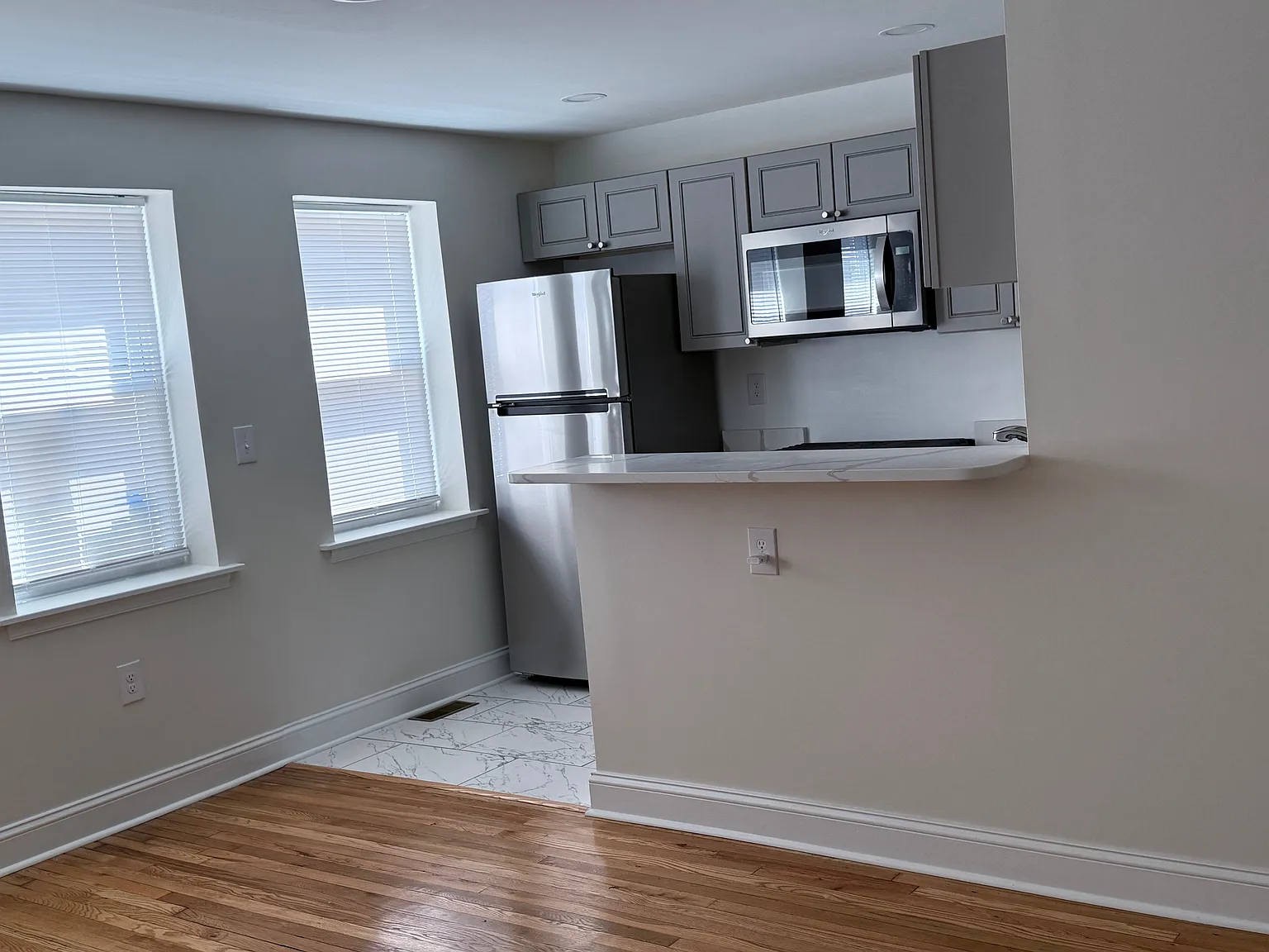 2 bed, 900 sqft, $1,675 — Photo 4