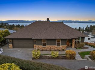 1021 Lightning Way, Camano Island, WA 98282