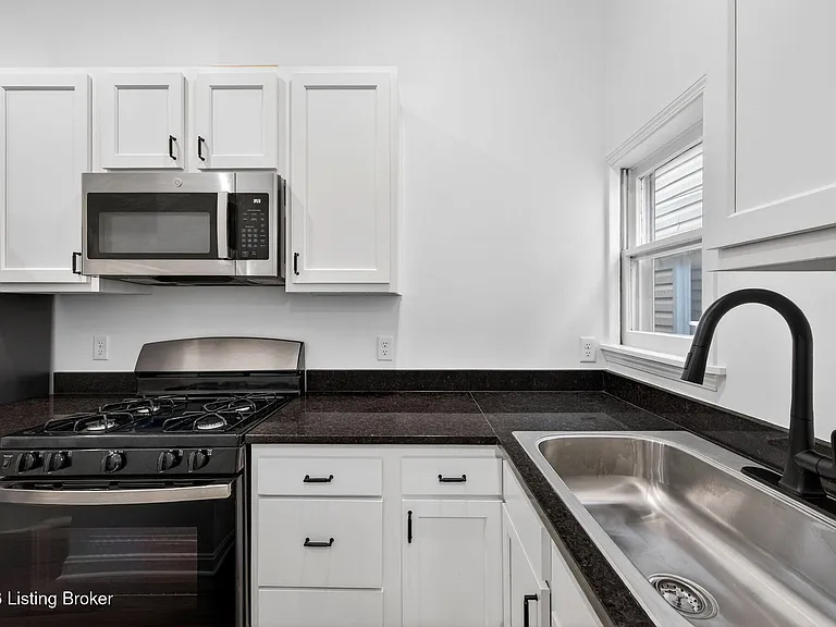 508 Lilly Ave — Photo 14
