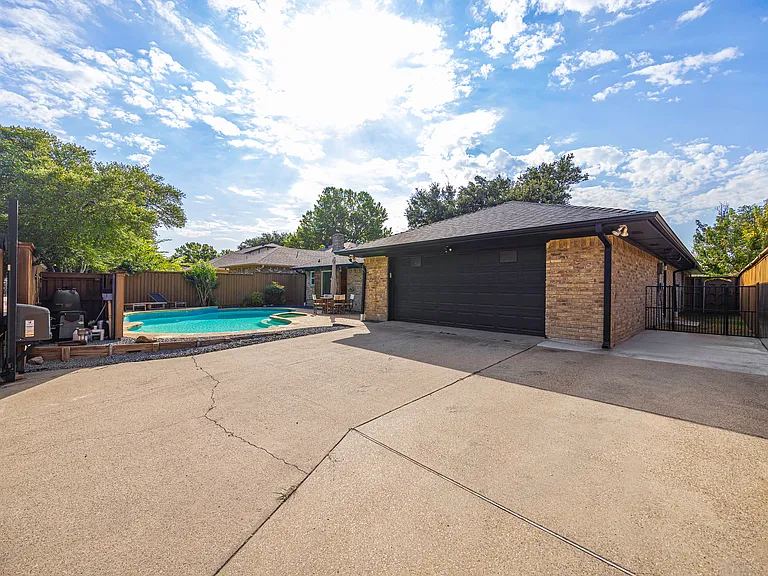 12927 Fall Manor Dr — Photo 8