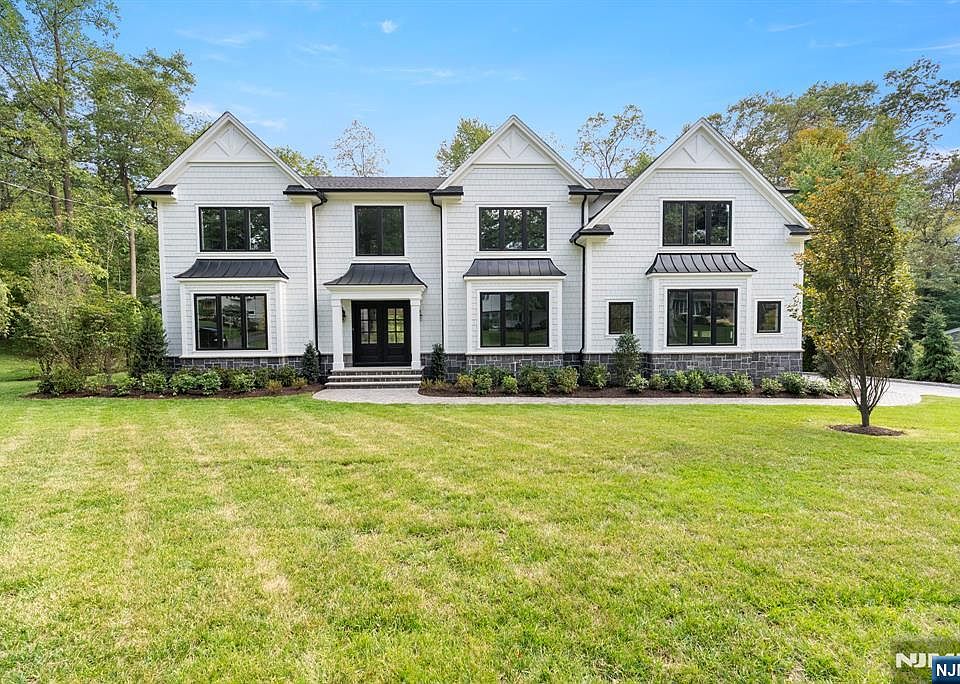 1st image of 559 Stellman Dr