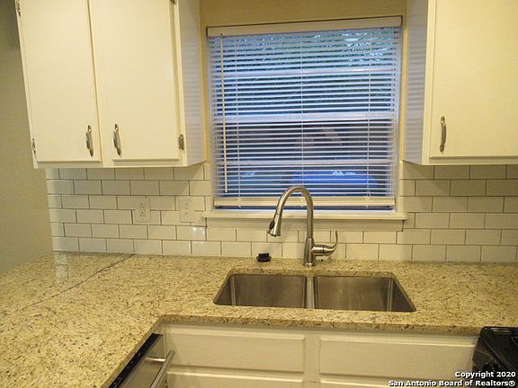 5th image of 13011 Larklair St