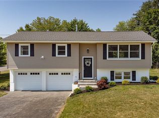 8 Vorndran Dr, Wappingers Falls, NY 12590