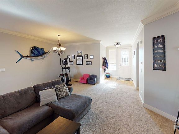 4th image of 580 White Eagle Ln