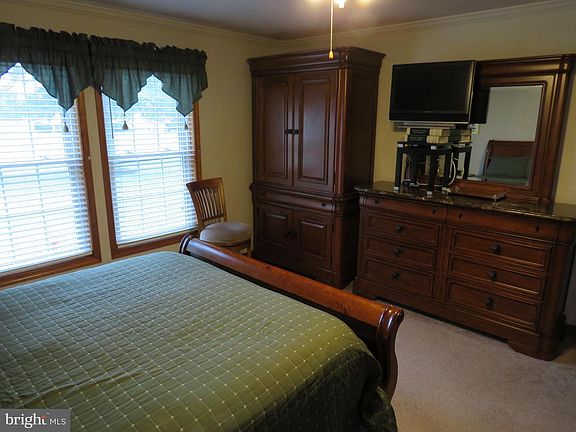 5th image of 20422 Spangler Dr