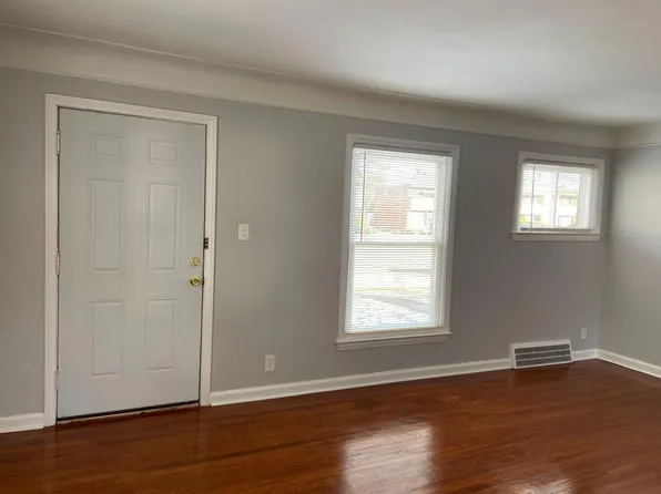 17607 Schaefer Hwy, Detroit, MI 48235