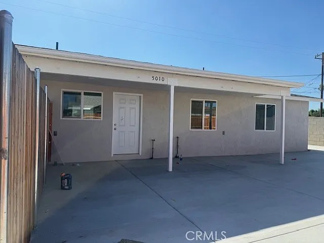 5010 Washington Ave — Photo 1