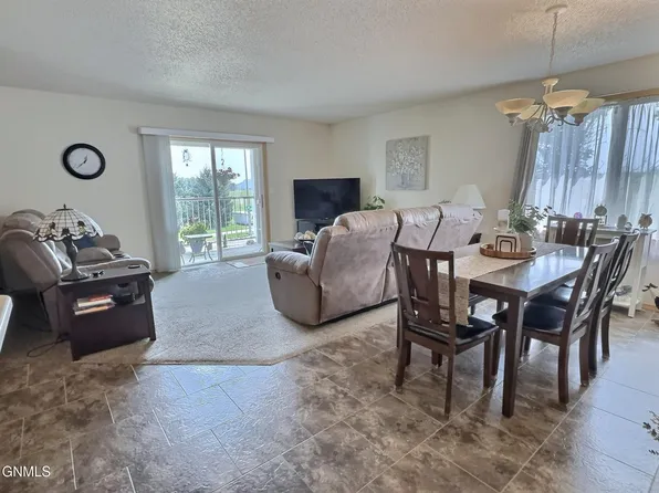 1904 N 16th St Unit 3, Bismarck, ND 58501