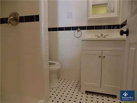 Rented by Sommerlyn Associates | media 22