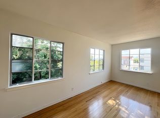 1318 S Cloverdale Ave APT 2, Los Angeles, CA 90019