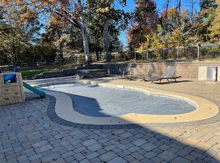 3131 Davis Ford Rd, Maryville, TN 37804