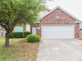 2788 Sunvalley Dr, Grand Prairie, TX 75052