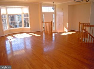 5812 Appleford Dr, Alexandria, VA 22315