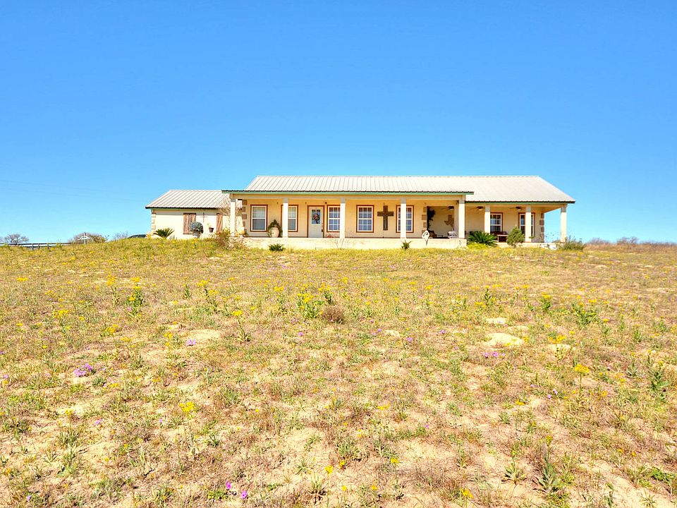1st image of 731 Lake Valley Dr