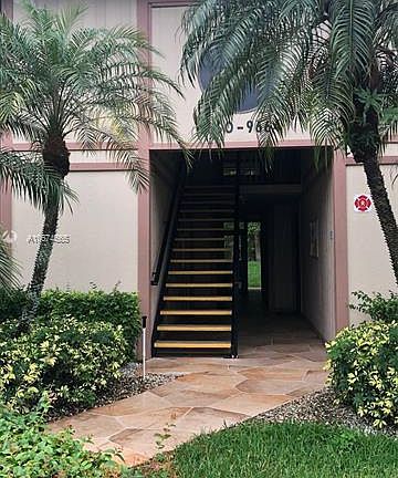 5th image of 9652 S Belfort Cir #205